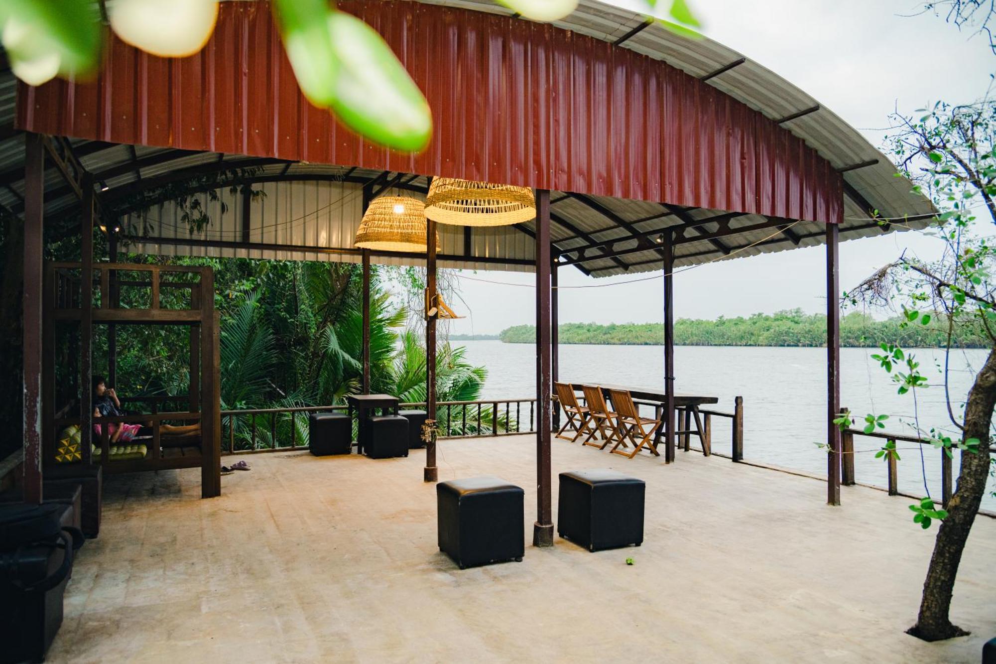 Banyan Tree Hostel Kampot Eksteriør bilde