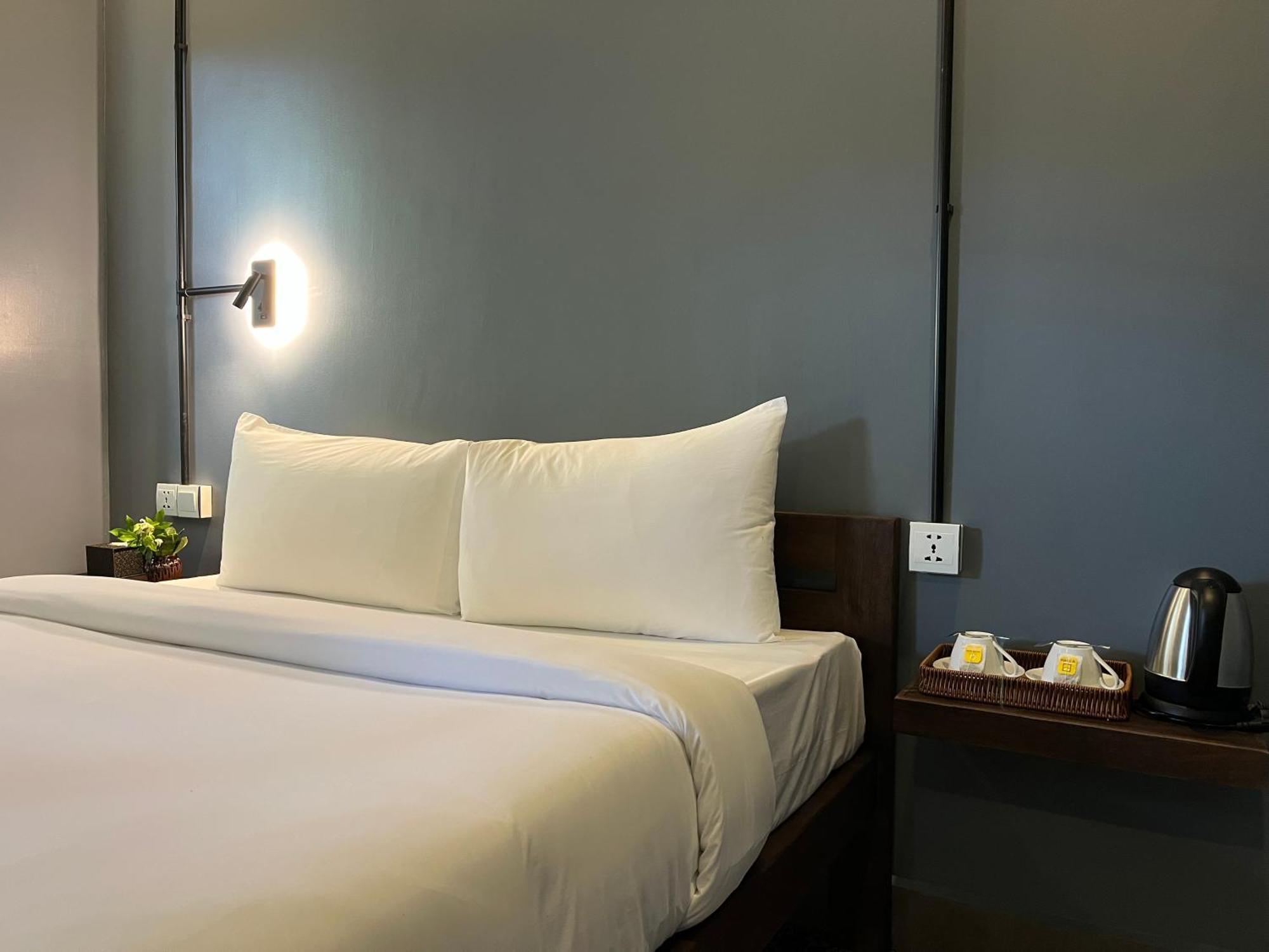 Banyan Tree Hostel Kampot Eksteriør bilde