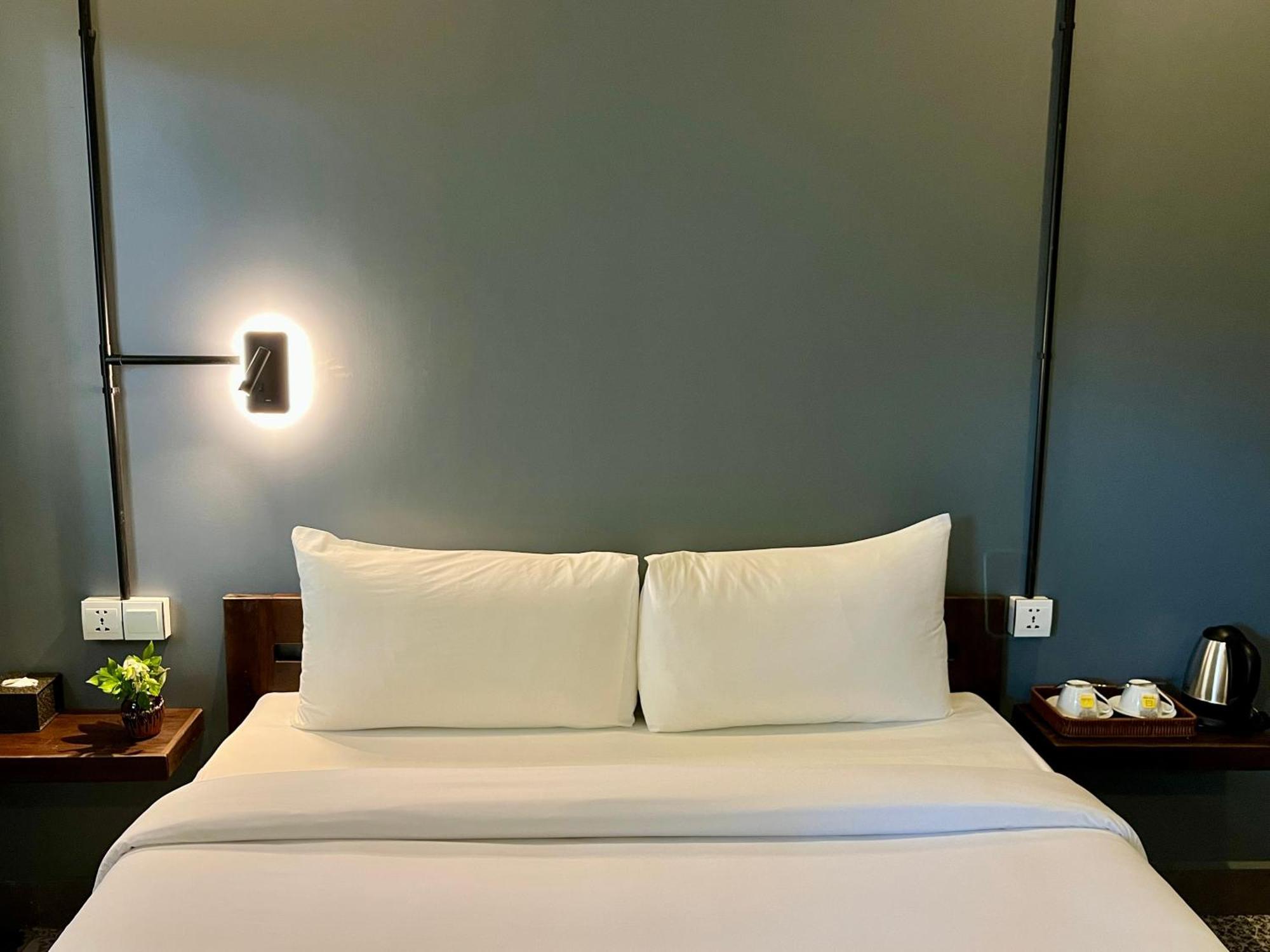 Banyan Tree Hostel Kampot Eksteriør bilde