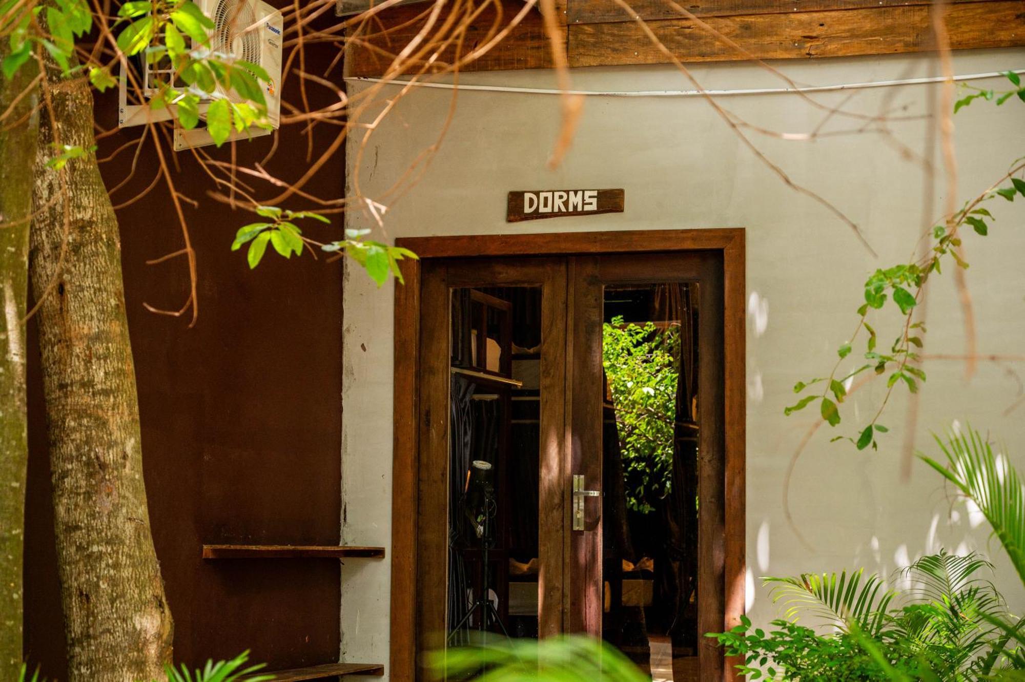 Banyan Tree Hostel Kampot Eksteriør bilde