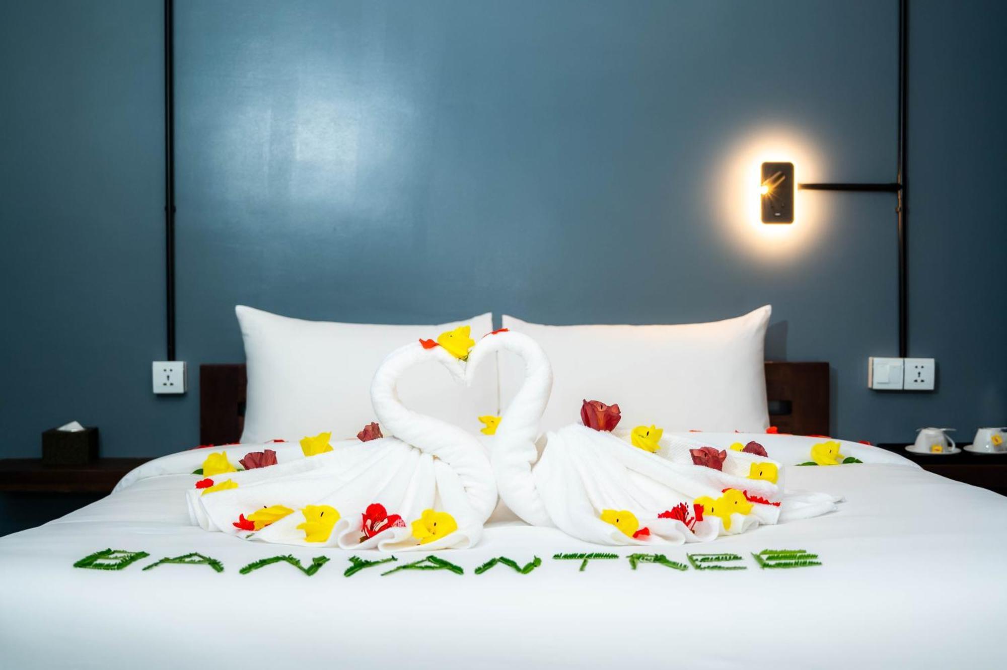 Banyan Tree Hostel Kampot Eksteriør bilde