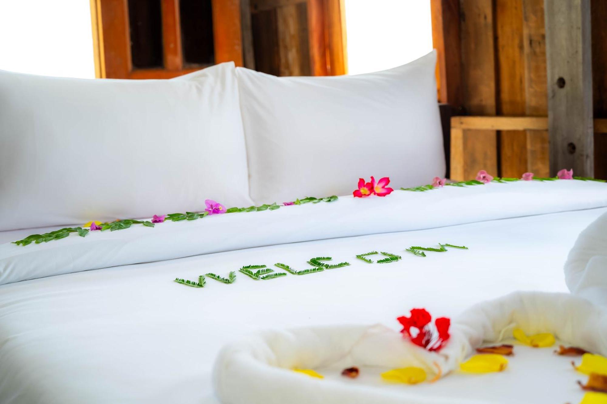 Banyan Tree Hostel Kampot Eksteriør bilde