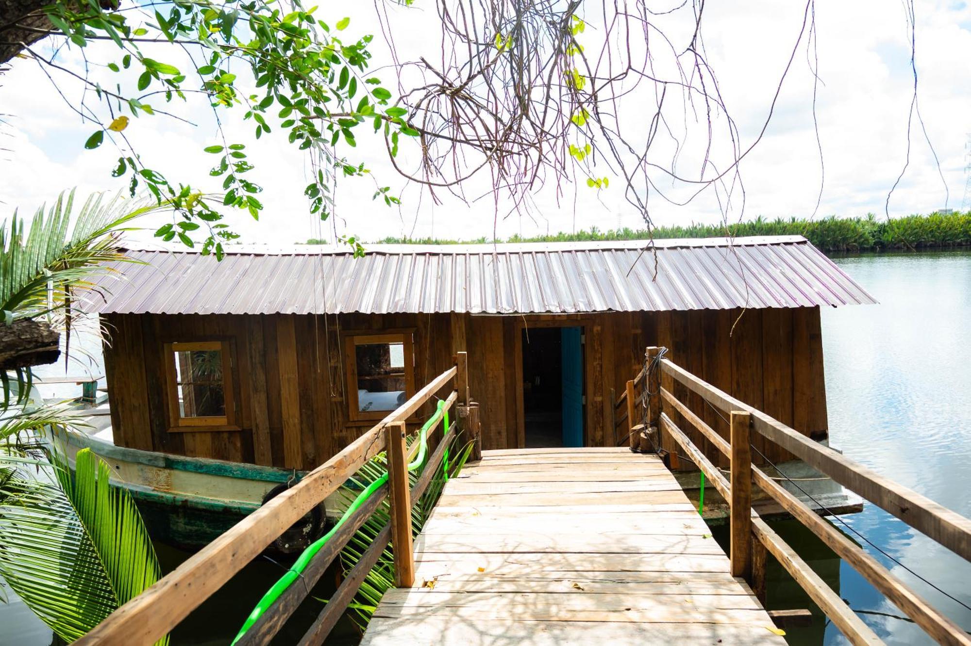 Banyan Tree Hostel Kampot Eksteriør bilde